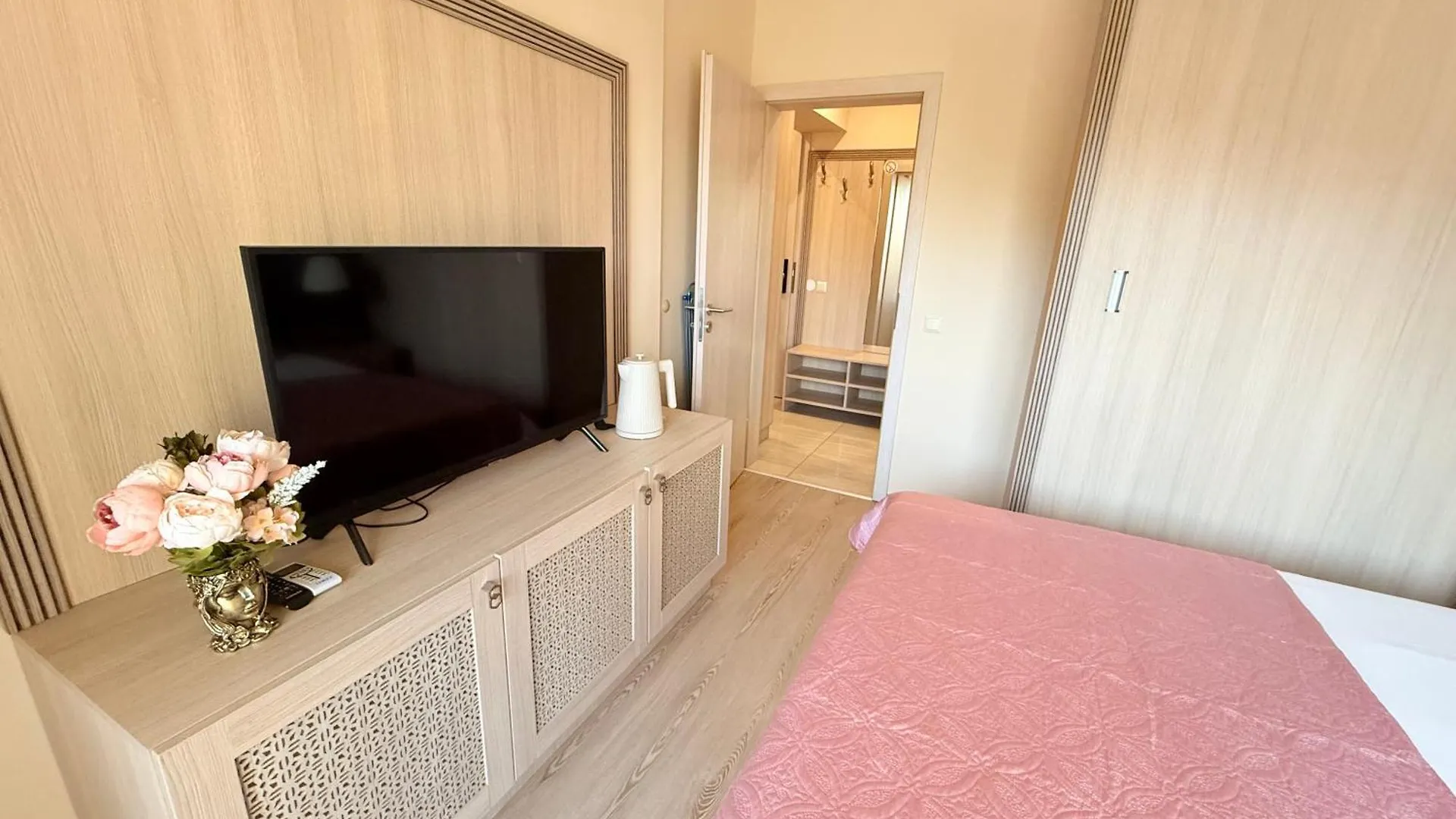 Apartment Delux Double Room Argisht Golden Sands